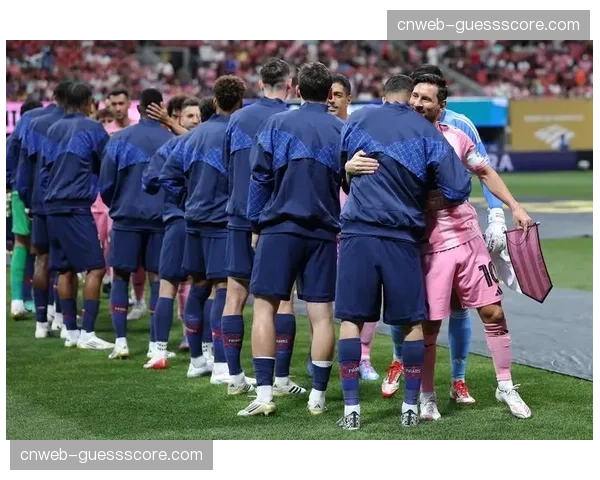 巴黎圣日耳曼基金会举办社区慈善赛，多名一线队球员到场参与