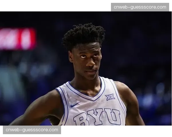 NBA状元热门，法国前锋亚历克斯·萨尔宣布参加2026年选秀